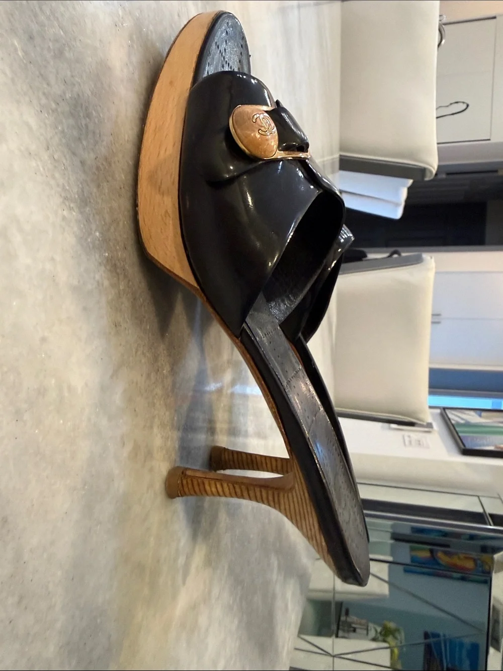 CHANEL elegant black